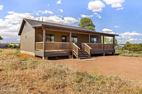 2202 Page Dr, Overgaard, AZ 85933