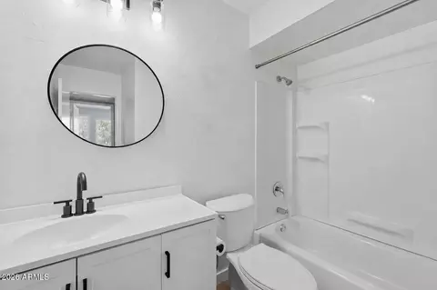 Bath - 2519 E Anderson Dr, Phoenix, AZ 85032 photo 2 of 2