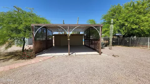 Exterior - 924 E Granada Ave, Apache Junction, AZ 85119 photo 1 of 5