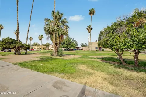 Exterior - 4252 N 68th Ln, Phoenix, AZ 85033 photo 3 of 3