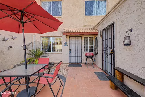 Exterior - 4252 N 68th Ln, Phoenix, AZ 85033 photo 2 of 3
