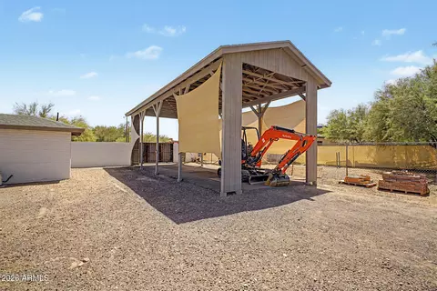 Exterior - 1240 E Paint Your Wagon Trl, Phoenix, AZ 85085 photo 5 of 6