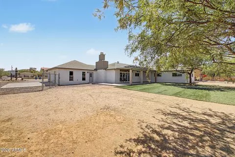 Exterior - 1240 E Paint Your Wagon Trl, Phoenix, AZ 85085 photo 4 of 6