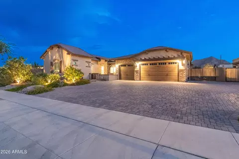 21153 E Starflower Dr, Queen Creek, AZ 85142