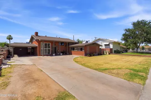 4639 W Cavalier Dr, Glendale, AZ 85301