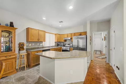 Kitchen - 2859 E Cathy Dr, Gilbert, AZ 85296 photo 3 of 5