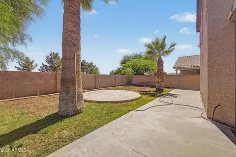 Exterior - 2859 E Cathy Dr, Gilbert, AZ 85296 photo 4 of 5