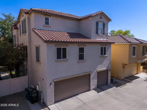Exterior - 1339 S Owl Dr, Gilbert, AZ 85296 photo 4 of 4