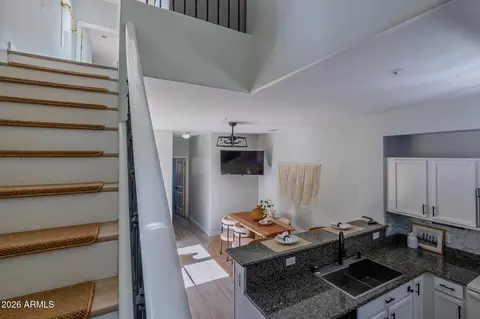Entry Way - 1339 S Owl Dr, Gilbert, AZ 85296 photo 4 of 4