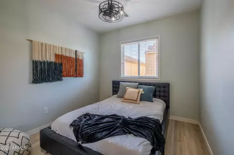 Bedroom - 1339 S Owl Dr, Gilbert, AZ 85296 photo 4 of 4