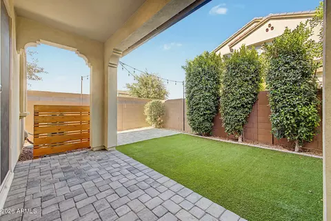 Exterior - 1941 S Wallrade Ln, Gilbert, AZ 85295 photo 2 of 3