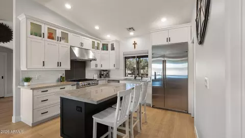 Kitchen - 5770 E 22nd Ave, Apache Junction, AZ 85119 photo 4 of 10