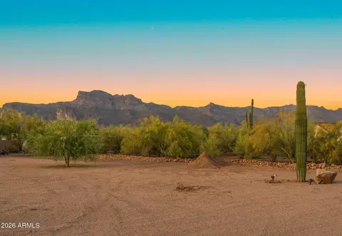 Exterior - 5770 E 22nd Ave, Apache Junction, AZ 85119 photo 9 of 15