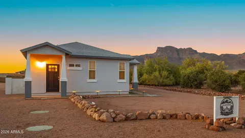 Exterior - 5770 E 22nd Ave, Apache Junction, AZ 85119 photo 13 of 15