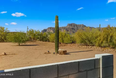 Exterior - 5770 E 22nd Ave, Apache Junction, AZ 85119 photo 10 of 15