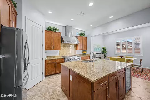Kitchen - 1131 E Bajor St, Gilbert, AZ 85298 photo 3 of 4
