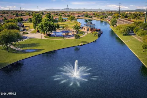 View/Area - 1131 E Bajor St, Gilbert, AZ 85298 photo 2 of 3