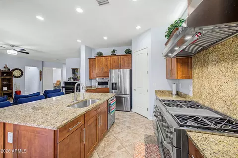 Kitchen - 1131 E Bajor St, Gilbert, AZ 85298 photo 2 of 4