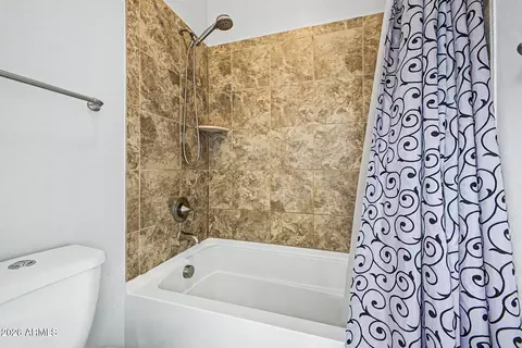 Bath - 1131 E Bajor St, Gilbert, AZ 85298 photo 4 of 5