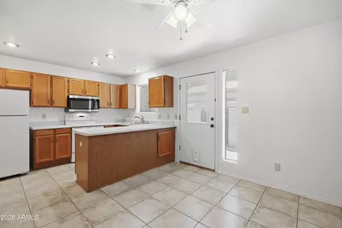 Kitchen - 6262 E Brown Rd #17, Mesa, AZ 85205 photo 1 of 5