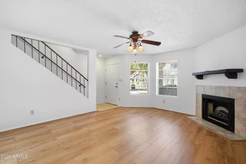 Living - 6262 E Brown Rd #17, Mesa, AZ 85205 photo 3 of 4