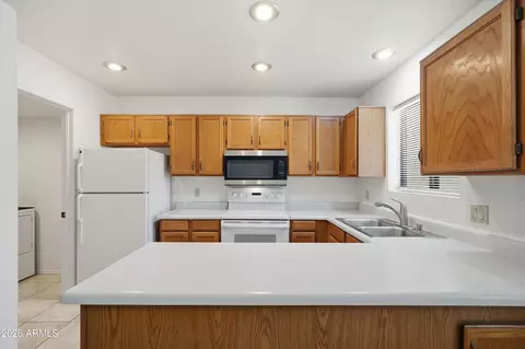 Kitchen - 6262 E Brown Rd #17, Mesa, AZ 85205 photo 2 of 5