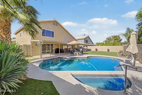 4345 W Chama Dr, Glendale, AZ 85310
