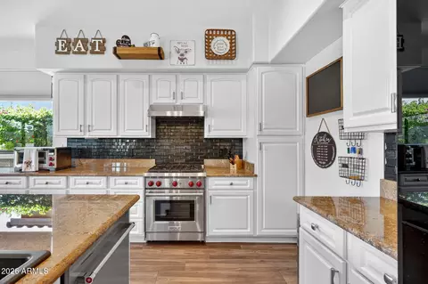 Kitchen - 1881 E Commerce Ave, Gilbert, AZ 85234 photo 1 of 6