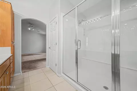 Bath - 2637 E Campbell Ave, Phoenix, AZ 85016 photo 2 of 3