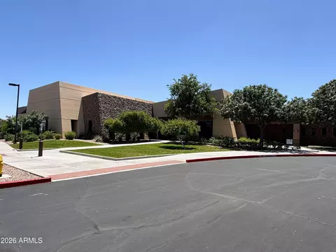 Exterior - 2207 E Lindrick Dr, Gilbert, AZ 85298 photo 10 of 12