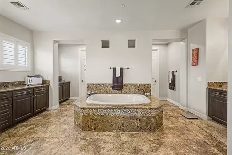 Bath - 2207 E Lindrick Dr, Gilbert, AZ 85298 photo 3 of 7