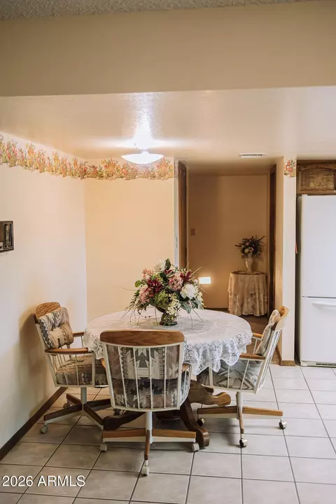 Dining - 3650 E Quenton Dr #2, Mesa, AZ 85215 photo 1 of 4