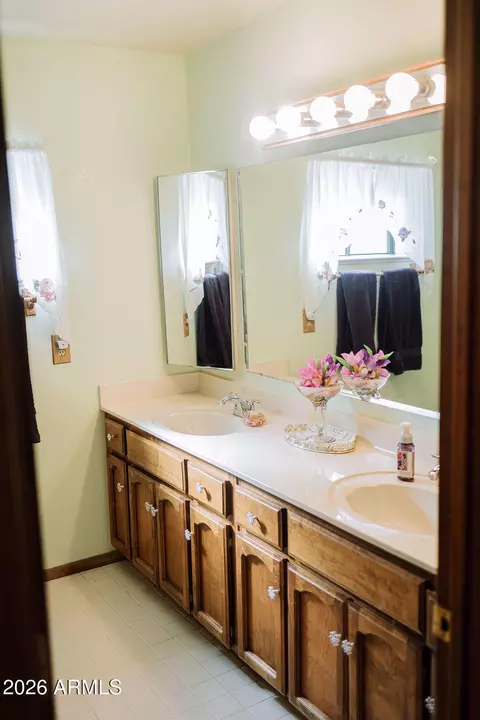 Bath - 3650 E Quenton Dr #2, Mesa, AZ 85215 photo 3 of 4