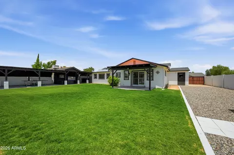 Exterior - 845 E Grandview St, Mesa, AZ 85203 photo 5 of 12