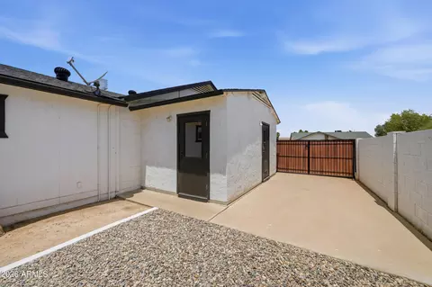 Exterior - 845 E Grandview St, Mesa, AZ 85203 photo 12 of 12