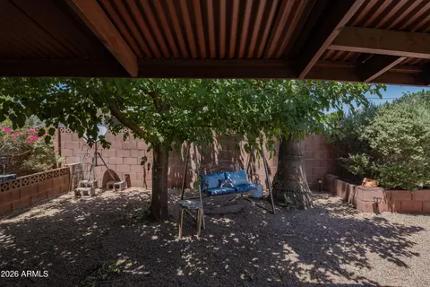 Exterior - 940 E Rose Ln, Phoenix, AZ 85014 photo 2 of 14