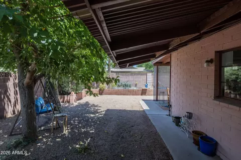 Exterior - 940 E Rose Ln, Phoenix, AZ 85014 photo 3 of 14