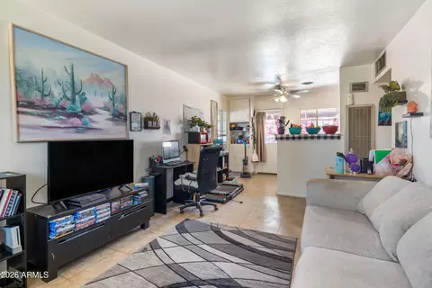 Living - 940 E Rose Ln, Phoenix, AZ 85014 photo 1 of 2