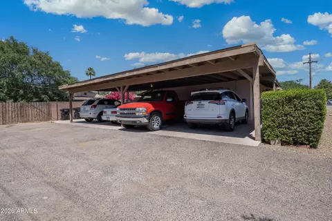 Exterior - 940 E Rose Ln, Phoenix, AZ 85014 photo 13 of 14