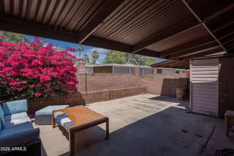 Exterior - 940 E Rose Ln, Phoenix, AZ 85014 photo 12 of 14