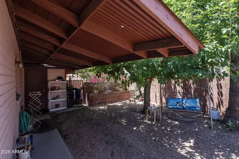 Exterior - 940 E Rose Ln, Phoenix, AZ 85014 photo 1 of 14