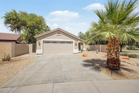 1046 N San Benito Dr, Gilbert, AZ 85234