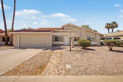 2224 W Manor St, Chandler, AZ 85224