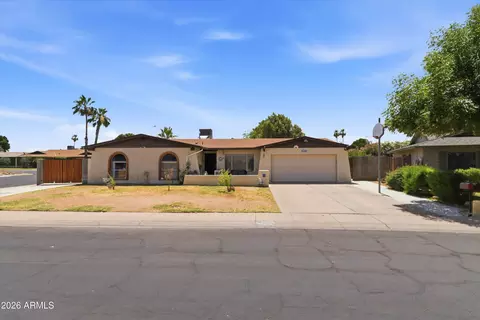 4601 W Golden Ln, Glendale, AZ 85302