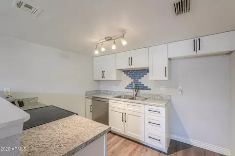 Kitchen - 3511 E Baseline Rd #1034, Phoenix, AZ 85042 photo 1 of 4
