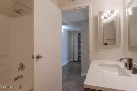Bath - 3511 E Baseline Rd #1034, Phoenix, AZ 85042 photo 2 of 2