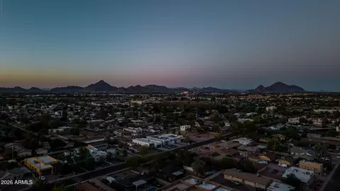 View/Area - 914 E Osborn Rd #415, Phoenix, AZ 85014 photo 6 of 7