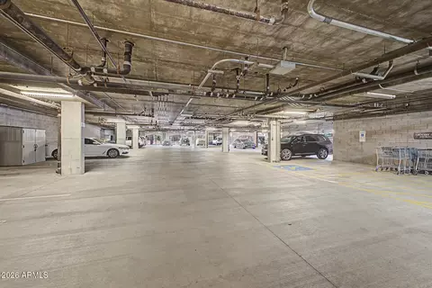 Exterior - 914 E Osborn Rd #415, Phoenix, AZ 85014 photo 6 of 13