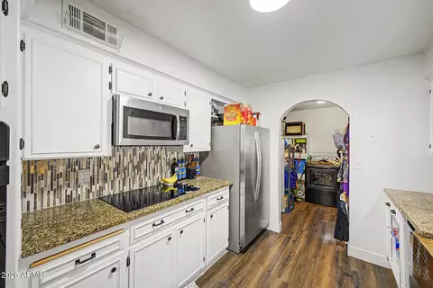 Kitchen - 1335 E 8th St, Mesa, AZ 85203 photo 3 of 4