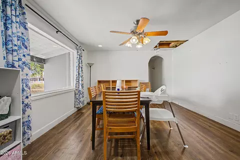 Dining - 1335 E 8th St, Mesa, AZ 85203 photo 3 of 4